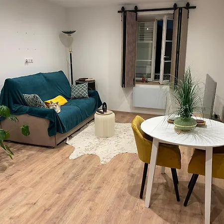 Aparthotel Chambresdusoleil 3*